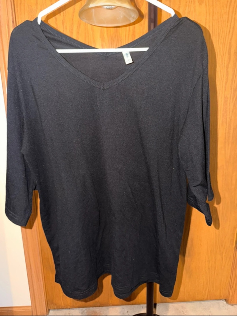 Unbranded Black V-Neck Long Sleeve Tee